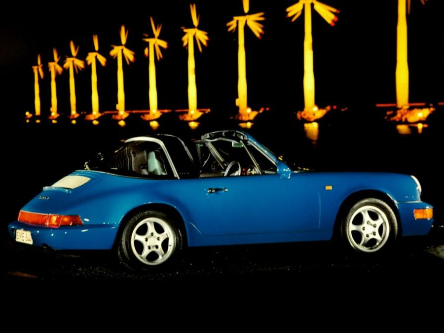  Porsche 911 Carrera 4 Targa 1989 года  (фото 2 из 3)